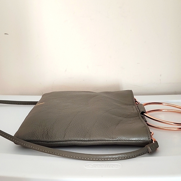 Thacker LePouch Leather Crossbody - Picture 4 of 10
